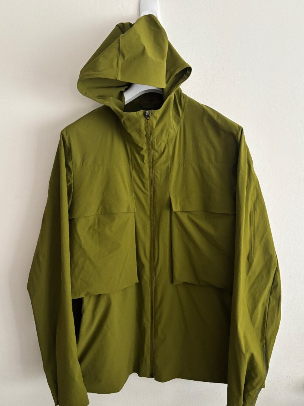 $280 Lululemon Stretch Cargo Jacket - Juniper Green - Large